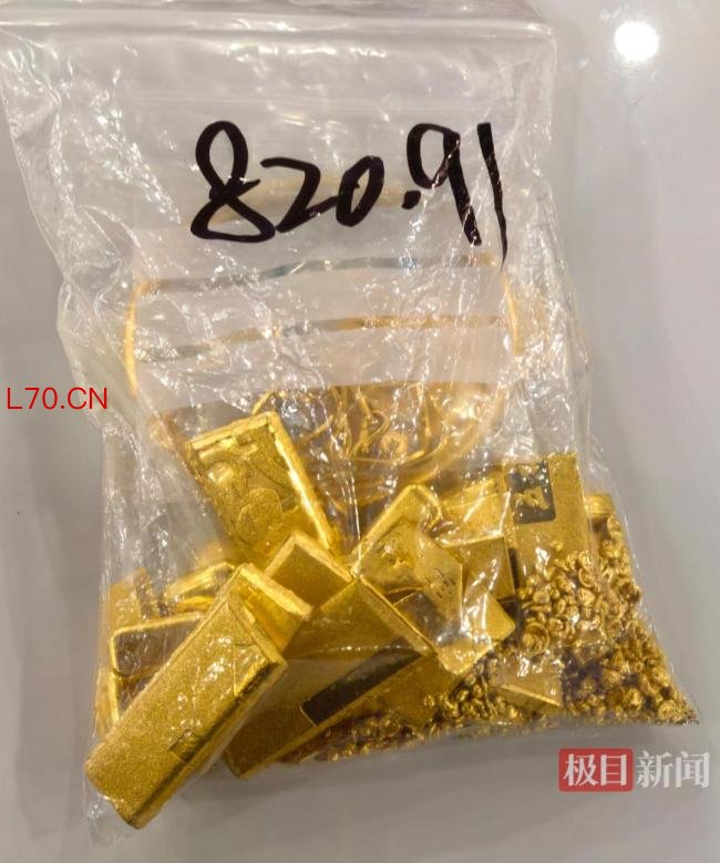 女子下单购买100万元黄金店主报警